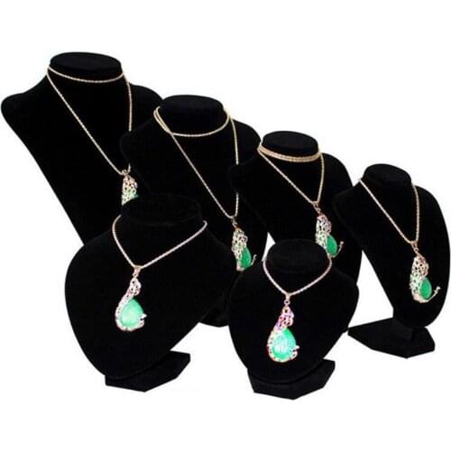 Black Velvet Wooden Necklace Display Bust Stand Mannequin Jewelry Holder for Necklaces Chain Choker Pendant Jewelry Packaging
