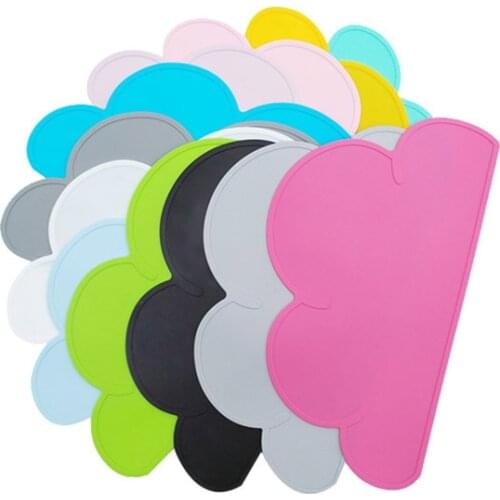 1 Pcs Silicone Placemat Cloud Shaped Easy Clean Non-Slip Waterproof Heat Insulation Table Mat STTA889