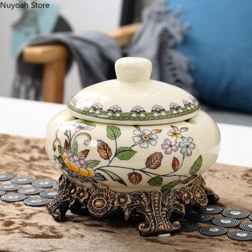 Ceramic Ashtray Flower Pattern Cigar Ashtray European-style Ornaments Living Room Storage Box Home Decoration Accessories