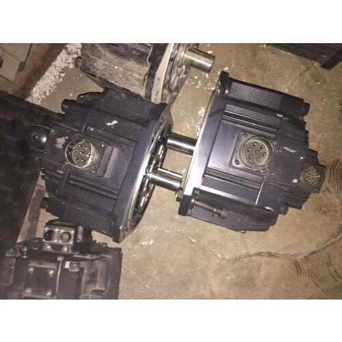 SGMD-22A6ABF servo motor , used in good condition . 80% appearance new , good working , free shipping