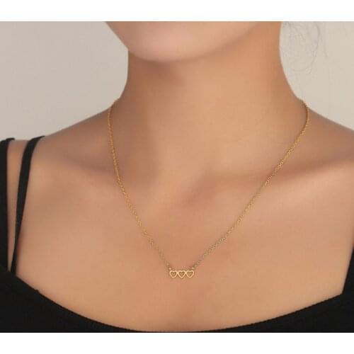 Trendy Mini Stainless Steel 3 hearts Pendant Necklaces for Girls Women Simple Heart Choker Friendship Family Jewerly Gift