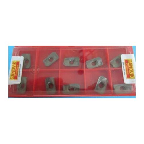 ORIGINAL 10PCS CARBIDE INSERT R390-170440M-KM H13A