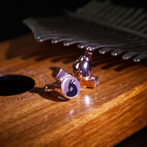 HIFI Baize single moving coil earphone in-ear monitor with interchangeable cable