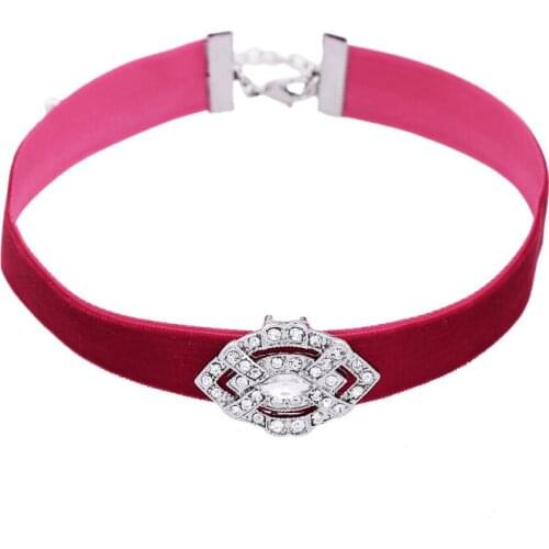 Bulk Price 2017 New Crystal Eye Red Velvet Strip Choker Necklace Charming Necklace Fashion Jewelry For Women