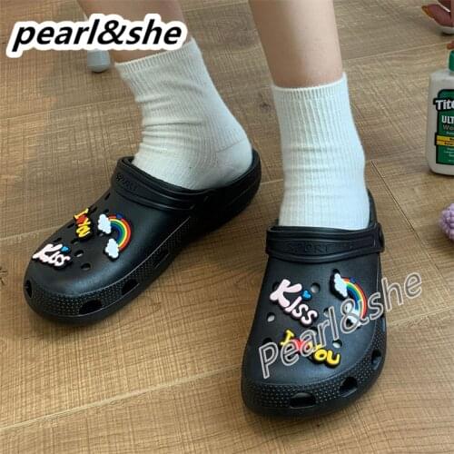 Sandals for Women Hot Sale Brand Clogs Men Sandals Casual Shoes PVC Lightweight Sandles Colorful Shoes for Summer Beach