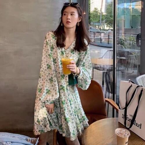 Bella Philosophy 2021 Vintage Floral Dress Elegant Chiffon Green Dress Puff Long Sleeve V Neck Midi Dress Fall Dresses for Women