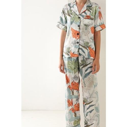 2021 New Pajamas Set Leaf Print Summer Short-Sleeved Silk Pajamas Lace-Up Trousers Cardigan Loose Home Clothes Ladies