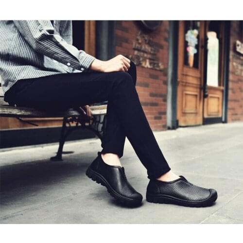 Quality Genuine Leather Men Loafers Soft Flats Shoes Fashion Leisure Loafers Moccasins Breathable Slip on Black Driving Shoes