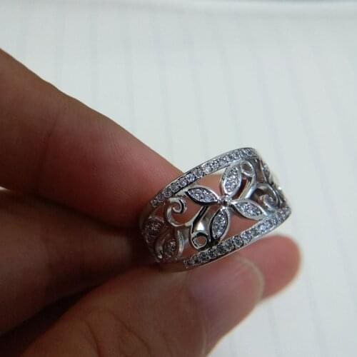 Fashion vintage Rings for women New trendy retro Hollow flowers Ring Classic floral Finger Rings jewelry female girl gifts