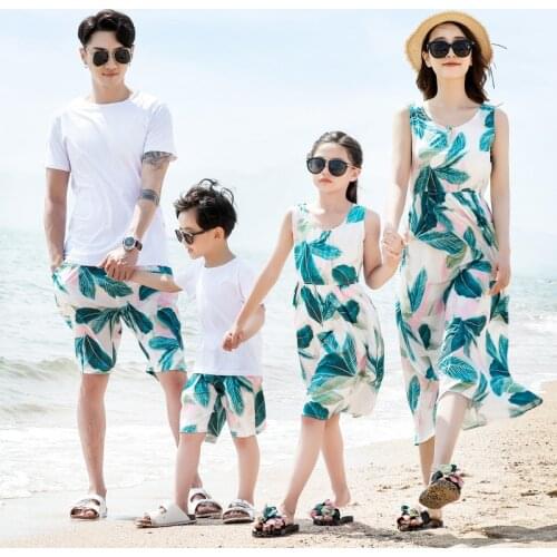 Mother/Father/Kid Matching Outfits Momy and Daughter Flower Print Dress Sets Summer Couple Clothes Family Matching Beach Suits