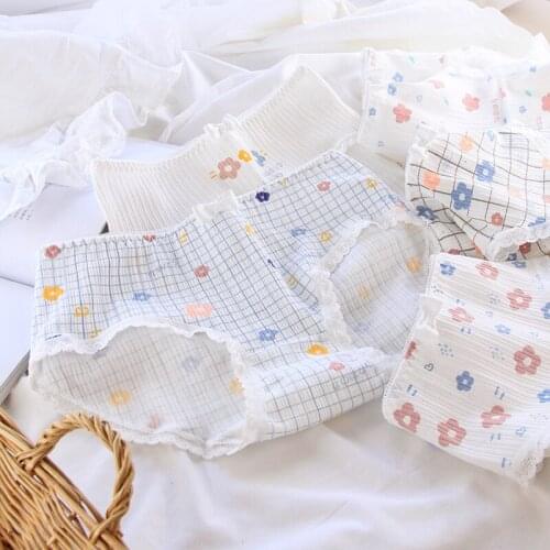 2020 new delivery girls underwear 5pc/lot cotton flower middle waist briefs young girl panties Teenager students hot sales