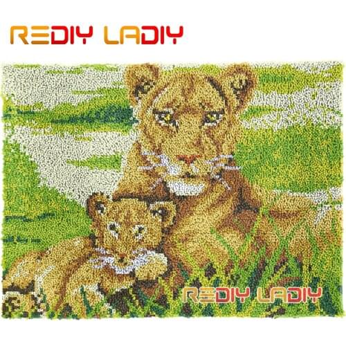 Latch Hook Rug Lion Love Lush Wall Tapestry Kits DIY Carpet Rug Lofty Yarn Cushion Arts Crocheted Fluffy Floor Mat Crafts