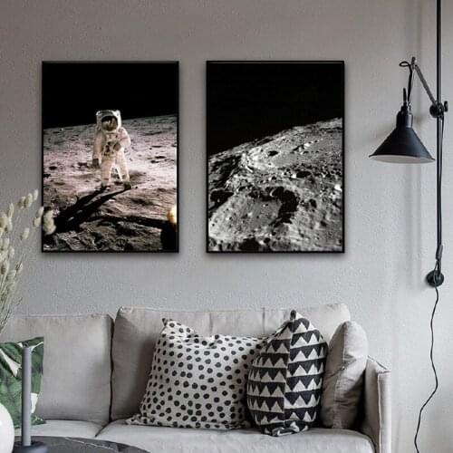 Vintage Space Astronaut Wall Art Poster Black White Earth Moon Planet Canvas Painting Modern Pictures For Living Room Home Decor