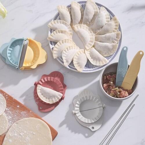 Portable DIY Dumplings Maker Tool Wheat Straw Jiaozi Pierogi Mold Dumpling Mold Clips Baking Molds Pastry Kitchen Accessories