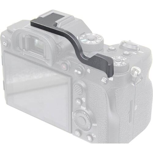 Hot Shoe Cover Aluminum Thumb Up Handle Grip Mount for Sony A7M4 A7R4 A9II A7R IV DSLR Camera Universal for Canon EOS Fujifilm