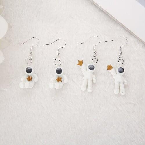 1pair Asymmetric pentagram earrings space astronauts resin Drop Earrings For Women Children Jewelry brithday gifts
