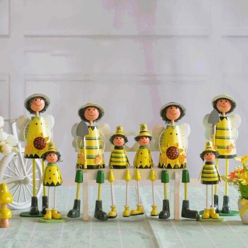 Vintage Home Decor Wooden Ornaments Wood Craft Sunflower Doll Decor Sunflower Iron Sheet Doll A Family of Four Farmhouse Decor