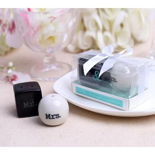 Cube Cylinder Ceramic Mr. Mrs. Salt and Pepper Shakers Kitchen Tools Party Favors Wedding Favor Gift LX8036