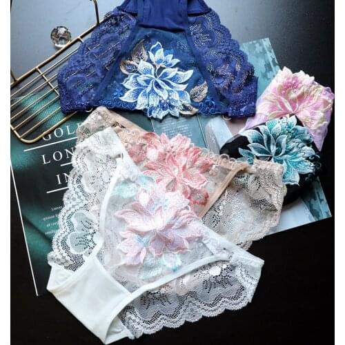 Womens Underwear Sexy Lace Panties Low Waist Seamless Briefs Female Flower Underpants Fashion Hollow Out Panties Sexy Lingerie