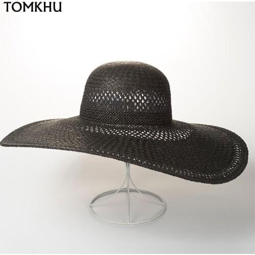 New Hand-woven Hollow Dome Paper Straw Hats For Women Big Eaves Straw Hat Travel Sunscreen Summer Beach Catwalk Black Panama Hat