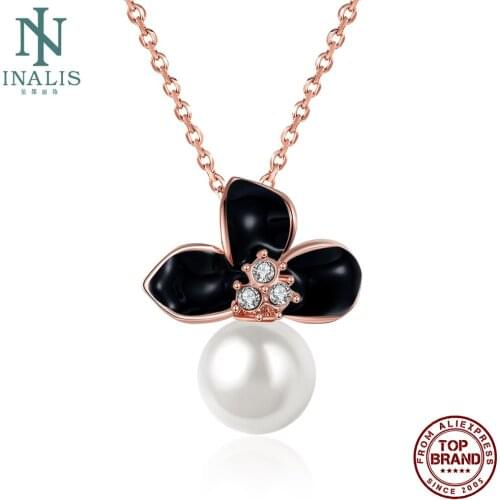 INALIS Rose Golden Necklaces For Women Charms Flowers Pendant Necklace With Imitation Pearls Party Luck Fashion Jewelry Gift
