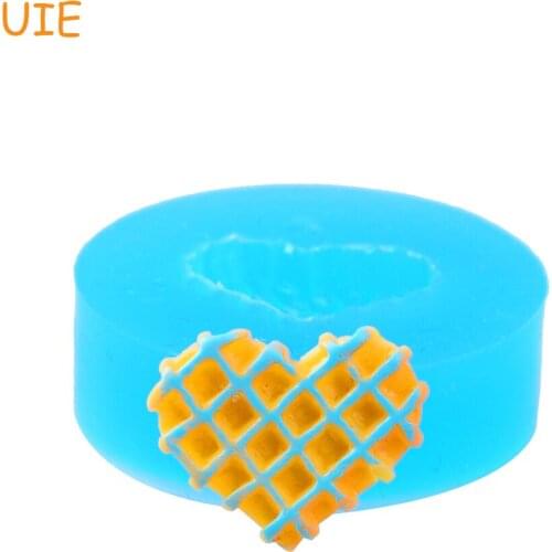 QYL003U Heart Waffle Cookie Silicone Mold - Cupcake Topper, Sugarcraft, Fondant, Jewelry Making, Icing, Resin Clay, Candy Mold