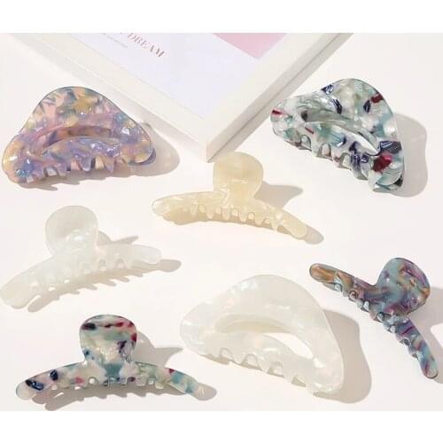 Elegant Retro Bee Hairpin Hair Claws Handmade Pearl Crystal Rhinestone Hair Clip Luxury Jewelry for Girls Women Hair Accesso