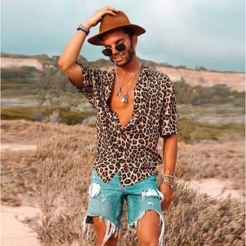2019 Fashion Mens Short Sleeve Leopard Print Shirts Male Loose Sexy Summer Casual Turn Down Neck Blouse Tops Plus Size S-3XL
