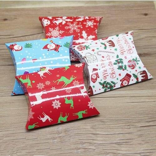 Hot sale Snowmen Merry christmas gifts package box Red snowflowers Xmas favors pillow shape package box paper box party suppiles