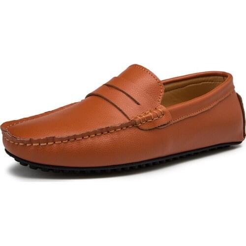 Spring 2020 new mens casual leather shoes head layer cow leather soft-soled bean shoes mens shoes fashion driving shoes