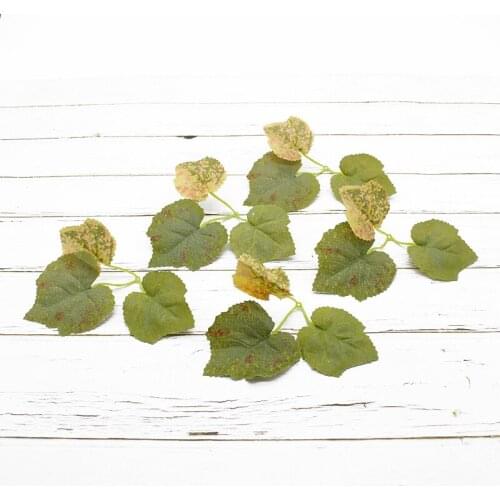 20 pieces Artificial maple leaves Wedding Home decoration accessories DIY Shooting props Interior beautification Candy box Gifts