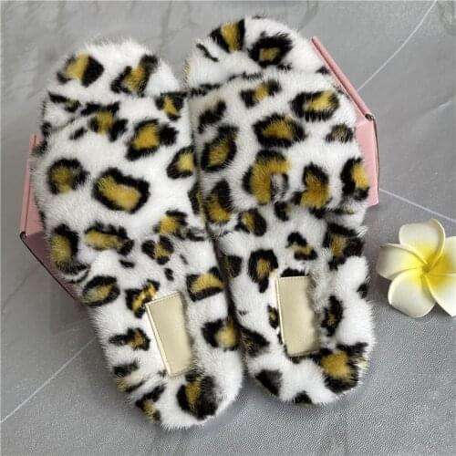 Women Luxury Fur Sandals Designer Shoes Woman Summer 2021 Slippers Fluffy Fashion Mink Fur Slides Slippers