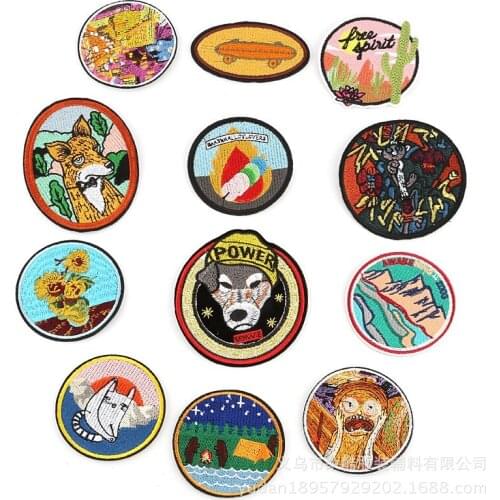 1pcs mix Circular Insignia Patches for Clothing Iron on Embroidered Sew Applique Cute Fabric Badge Garment Apparel Accessories