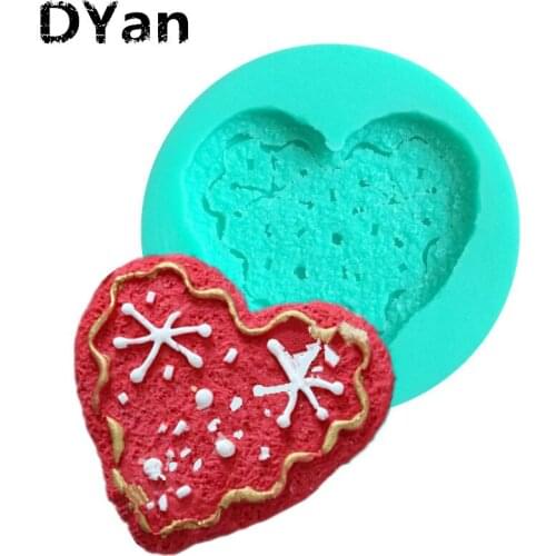 Free Shipping Christmas Loves To Turn Sugar Cake Mold Silicone Gel Dry Pepper Mold DIY Baking Tools A1301