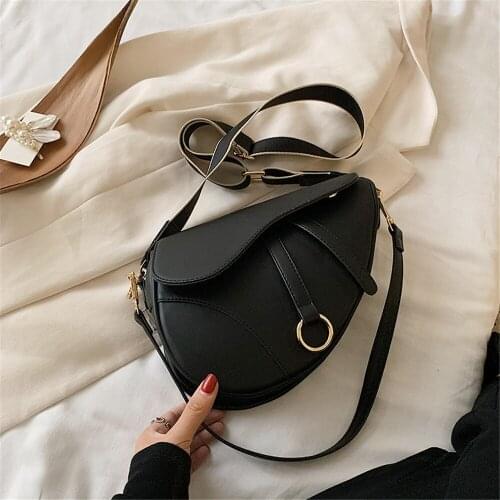 2020 New Womens Bag Leisure Saddle Bag Pu Solid Color Diagonal Bag Fashion Easy Matching Lady Handbags