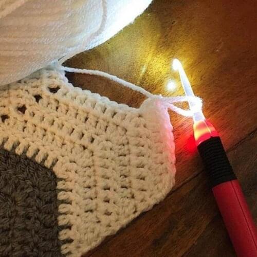 LED Crochet Hooks Set Light Up Knitting Needles Weave Sewing Tools Craft LED Crochet with Light