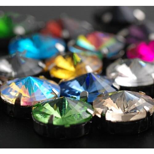 17 Colors steeple Round Shapes Silver Sew on Rhinestones With Claw Crystal Glass Glitter Rhinestones For Wedding Dress