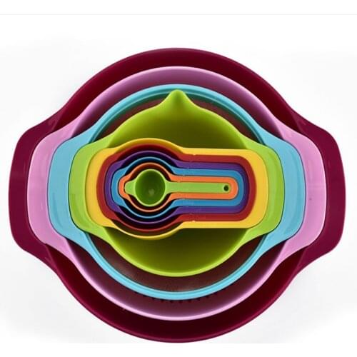 Kitchen tools: rice sieve salad tray, measuring cup, measuring spoon, measuring bowl, measuring spoon, rainbow baking set of ten