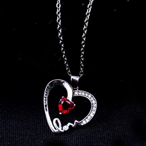 Fashion Simple Peach Heart Carving I Love You Mom Pendant Exquisite Womens Inlay Zircon Necklace Charm Women Mothers Day Gift