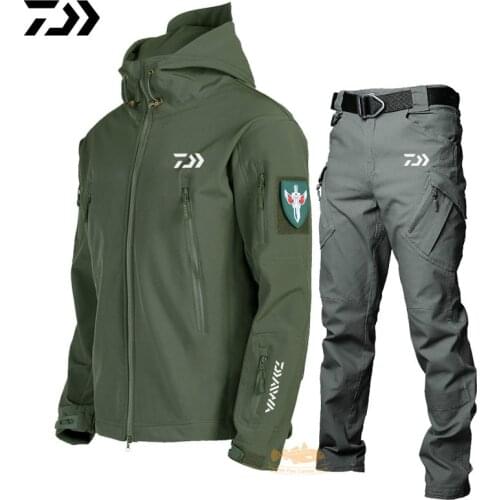 Daiwa Fishing Jackets Men Warm Thick Fleece Fishing Clothes Zipper Fishing Shirt Outerwear Man Clothing Winter Fishing Set