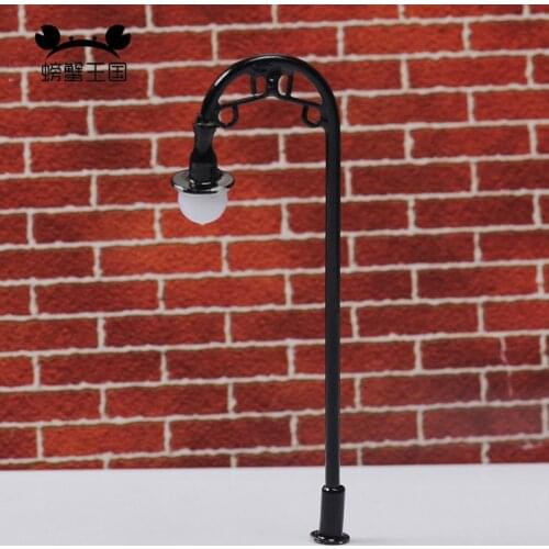 5PCS 6.5cm Architectural Scale Model Layout Two Head street iron Lights Lamppost metal Lamp Model Garden accessories
