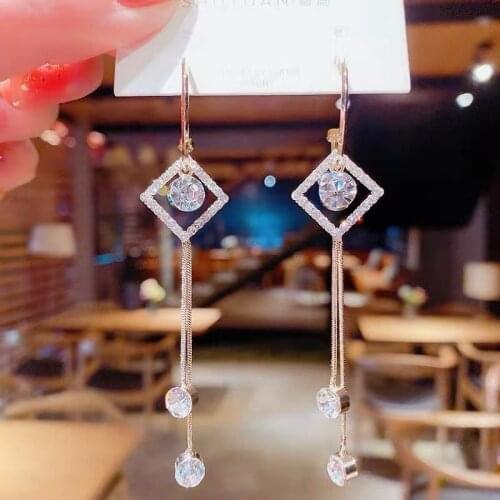 Exquisitely long earrings for women Women jewelry Fashion Simple 2021 trend Hanging earrings elegant Hollow out Woman earring