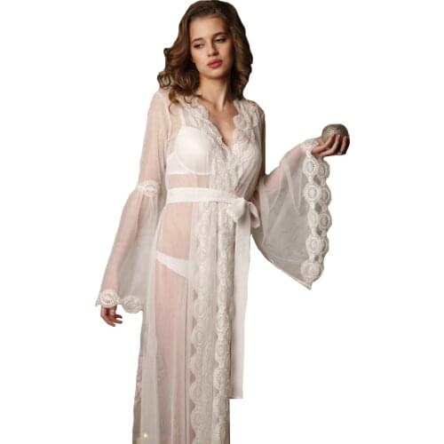 2020 Sexy Women Nightgown Bathrobe Sleepwear V Neck Long Sleeves Lace Appliques Bridal Wedding Party Gifts Bridesmaid Dress
