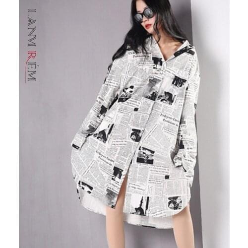 LANMREM 2021 Summer Shirt Women Irregular Newspaper Pattern Print Dress Long Lseeve Casual Female Loose Top JF00800