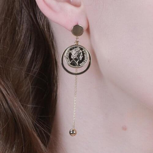 KIVN Women Jewelry Retro Gold Coin Queen Portrait Pendant Drop Dangle Earrings for Wedding Bridal Engagement Gifts