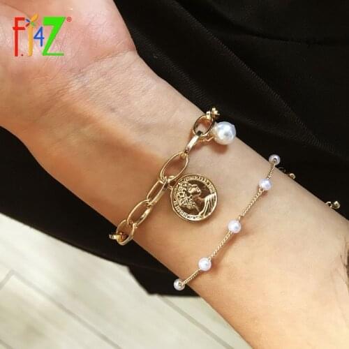 F.J4Z 2019 Hot Hit-Hop Gold Chain Women Bracelets Simulated Pearl Beaded Heart Coin Cross Charms Bangle Bracelets Gifts Dropship