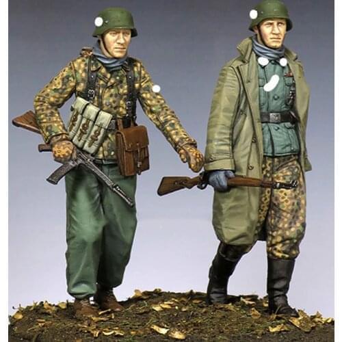 1/35 soldier, campaign, with 4 different heads resin kit soldiers GK Military theme of WWII Uncoated No colour