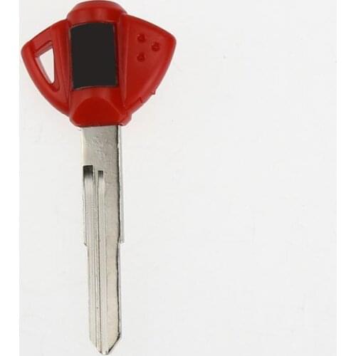 Hot Sale 1pcs New Replace Tranponder Key Case Motorcycle Key Blanks Suzuki 3 Colors Motorcycle Keys Rings Keys