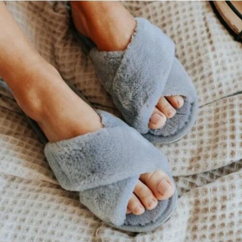 Women Winte House Slippers Faux Fur Fashion Warm Shoes Woman Slip on Flats Female Slides Black Pink cozy home furry slippers