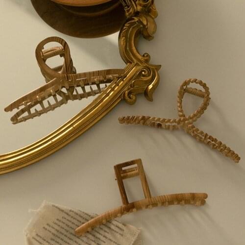 New Design Metal Hair Claw Clips Fashion Barrettes Ponytail Clip Women Bath Hair Clips Geometric Hairpins Girls Hair Accessories